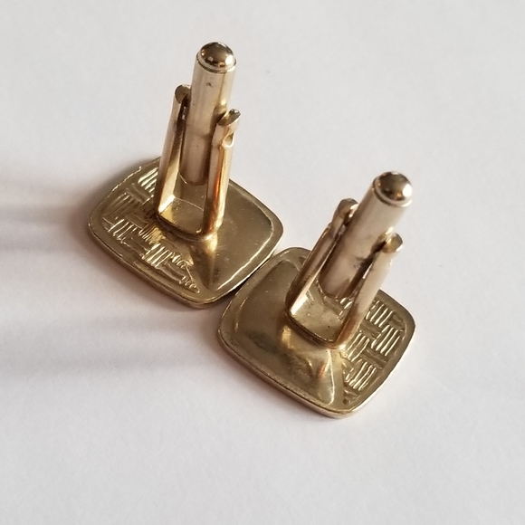 Vintage cufflinks gold tone cuff links basketweave texture - Picture 4 of 9